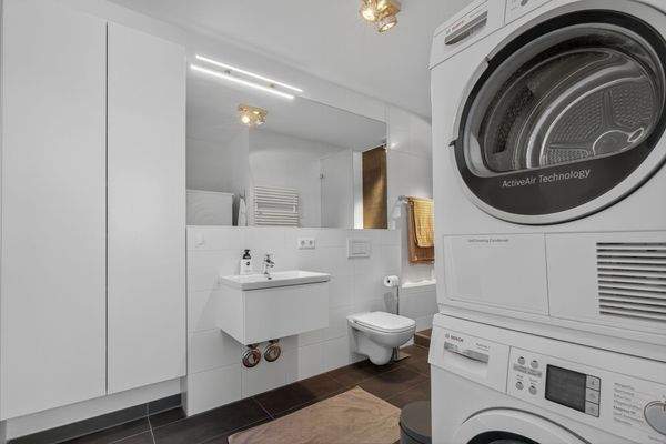 Badezimmer Ansicht 2