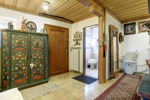 Diele, Gäste-WC, Aufgang