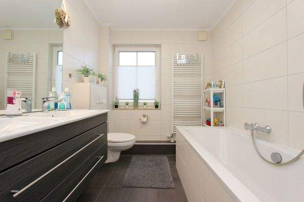Badezimmer (2)