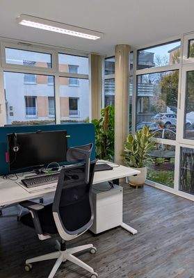 Großer Büroraum,  links