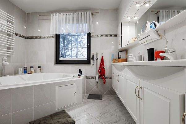 mit einer geräumigen