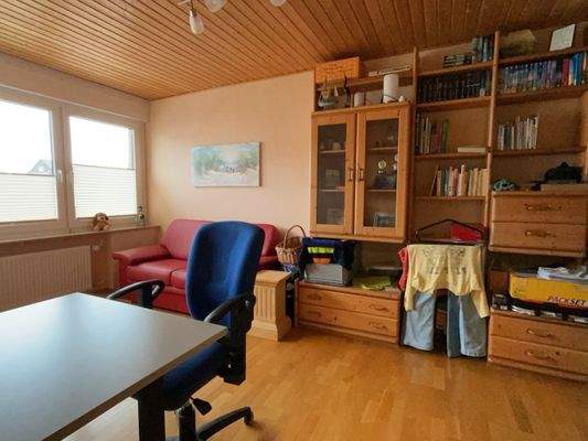 Büro / Kinderzimmer