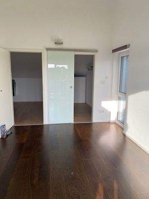 Begehbarer Schrank/ Schlafzimmer