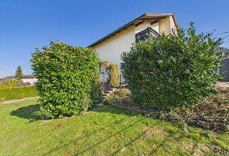 CAM04191G0-PR0028-STILL010