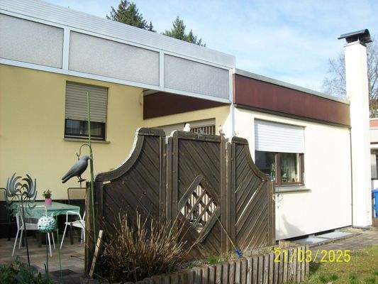 Rückseite Haus anderer Blickwinkel.JPG