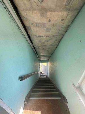 25. Treppe in das OG 2.jpg