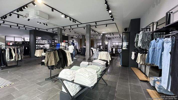 Laden 2 - Verkaufsraum
