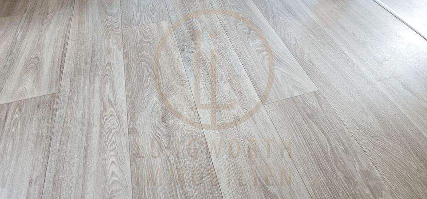 29-1.OG-Wohnung-Fussboden