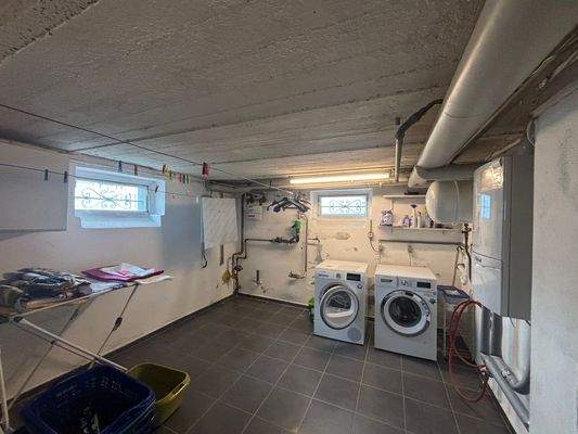 H 543 Keller Waschraum Ansicht 1.jpg