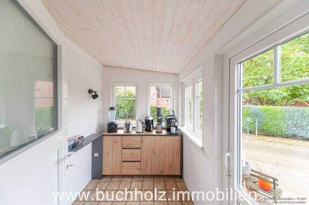 Raum mit separatem Zugang von außen und Zugang von