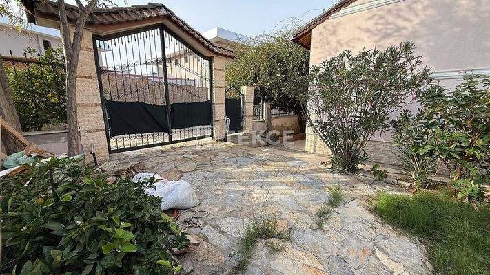 Sea View Spacious Villa with Private Garden in İzmir Turkey