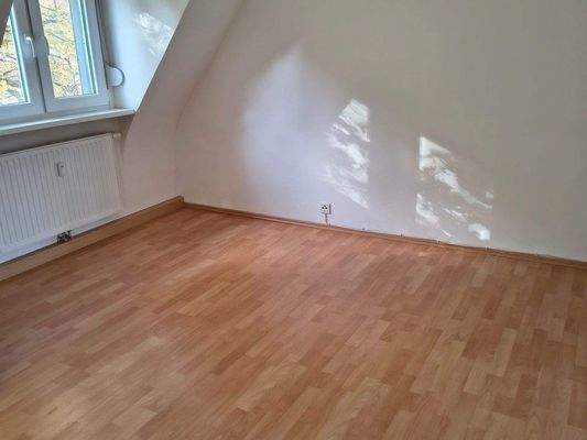 Kleines Wohn-und Schlafzimmer ca. 12 qm