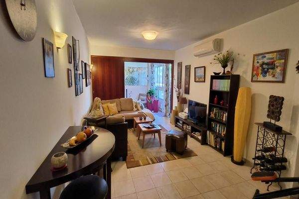 Kreta, Pirgos Psilonerou: Schönes Haus in toller Anlage in Strandlage zu verkaufen