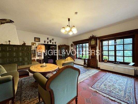 Wohnraum mit Kachelofen