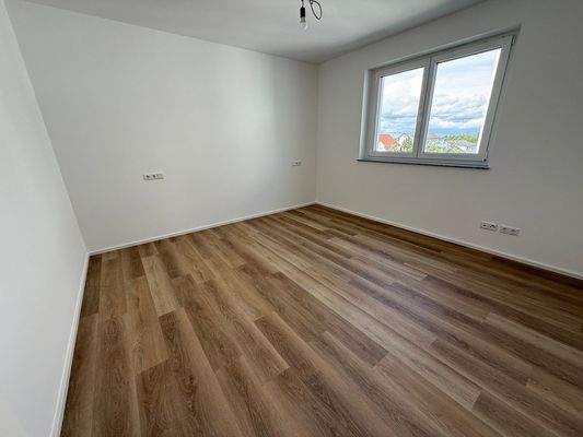 Geräumiges Schlafzimmer