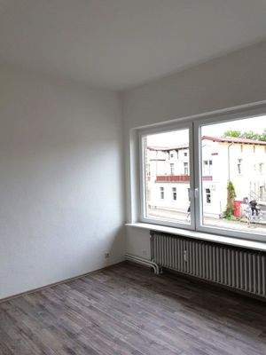 WE 1.OG mitte zur Straße - nach Sanierung