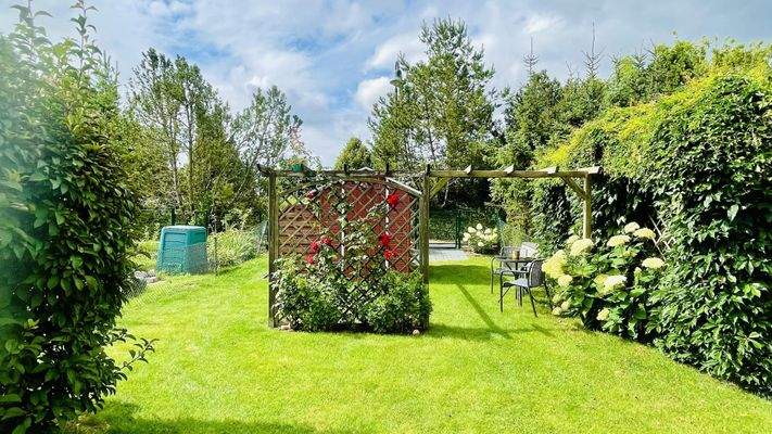 Gepflegte Gartenfläche