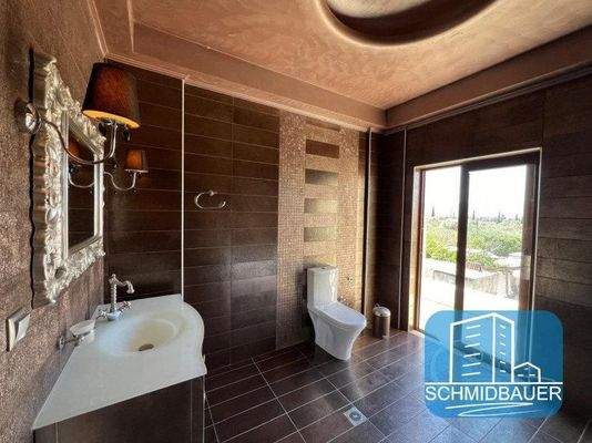 Kreta, Kapariana: Freistehendes Haus mit großem Garten am Ortsrand bei Mires