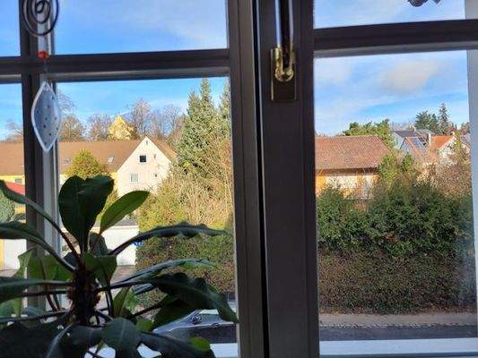 Küche - Fensterblick zum Schloss Aystetten.jpg