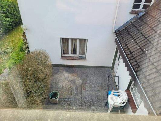 Blick auf Terrasse / Anbau vom Haus 2