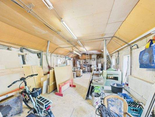 CAM03784G0-PR0076-STILL059