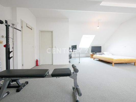 Studio im Dachgeschoss