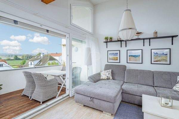 Wohnbereich mit vorgelagertem Balkon