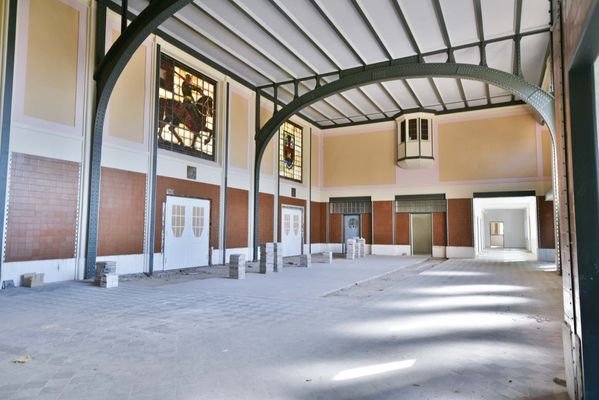 Die Wandelhalle  