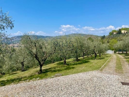 Traumvilla mit Seeblick und Olivenhain in Costermano sul Garda - Gardasee