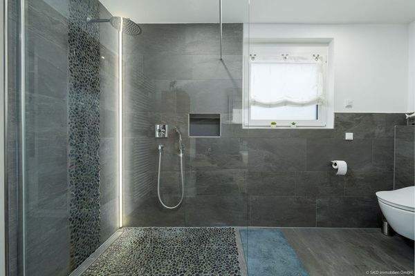 Das morderne Duschbad