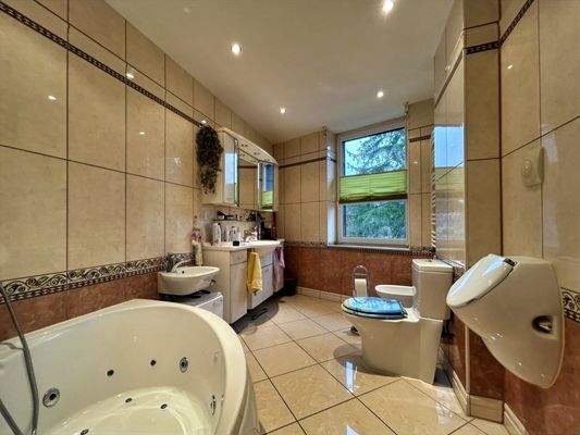 Badezimmer OG Haupthaus