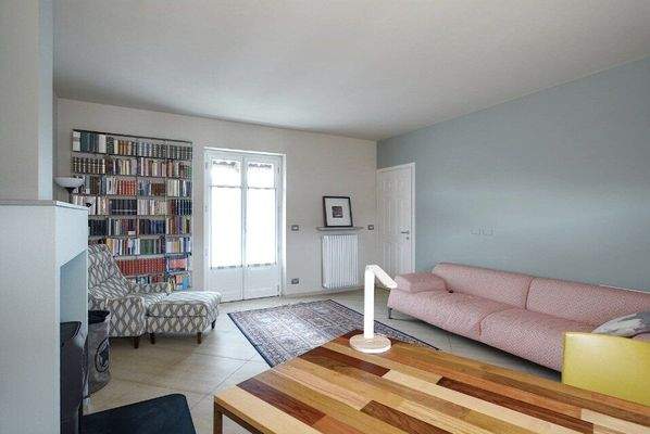 elegantes Haus im Zentrum von Canale –  Piemont