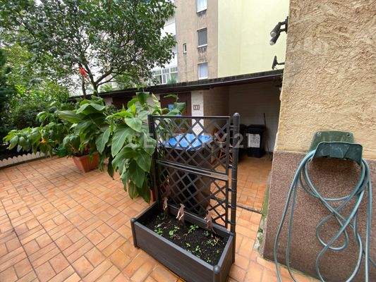 Außenbereich - Mülltonnenanlage