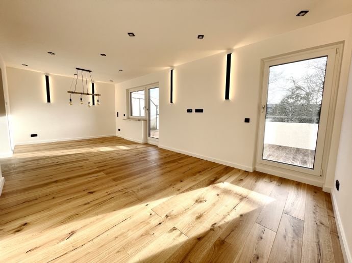 Wohnen über den Dächern von Unterhaching - Modernisiertes Luxus-Penthouse mit Dachterrasse