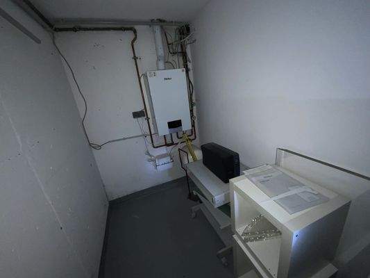 Kellerraum mit Heizungsanlage