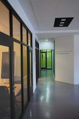 Blick zum Eingangsbereich.JPG