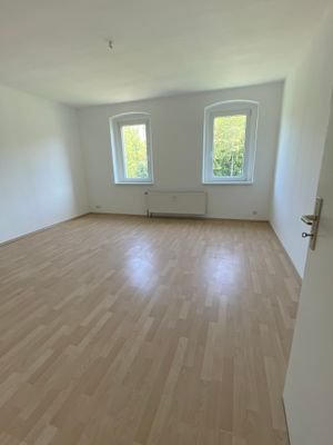 Wohn- und Schlafzimmer