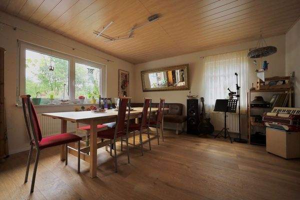 Essbereich im Wohnzimmer