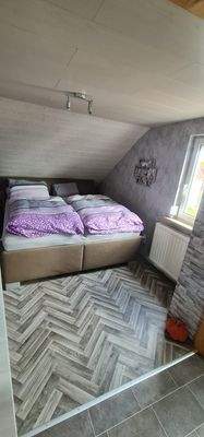 W2 Schlafzimmer - Wohnzimmer Wohnung DG.jpg