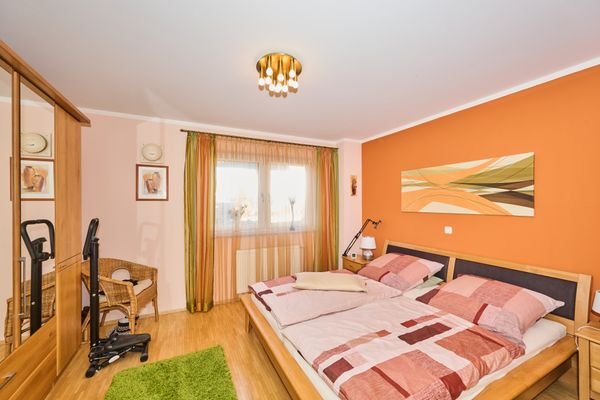 2-Zimmer Wohnung Straubing Schlafen