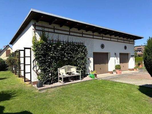 Nebengebäude / Garage