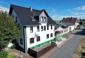 Gasthof mit Restaurant- und Veranstaltungsbereichen