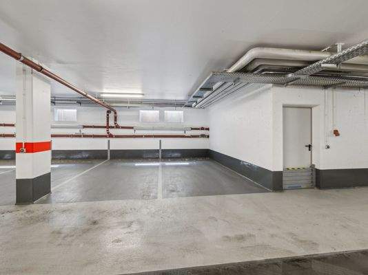 Personalküche und Tiefgarage_2