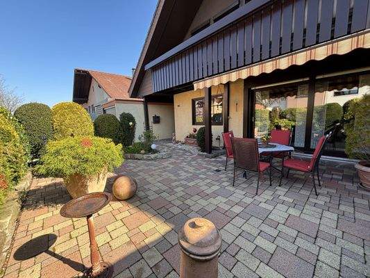 Terrasse vor dem Haus 