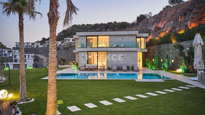 Sea View Houses with Private Beach in Bodrum Mugla