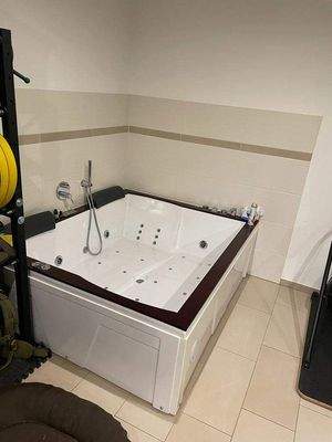 Wirlpool im Spa- bzw. Sportbereich