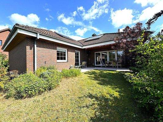 01-Winkelbungalow mit Terrasse