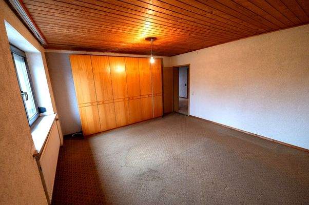 Haupthaus EG Schlafzimmer