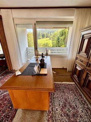 Arbeitszimmer mit Balkon.jpeg