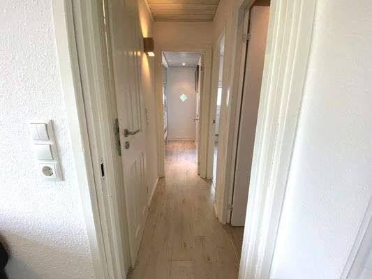 Flur zu den weiteren Räumen